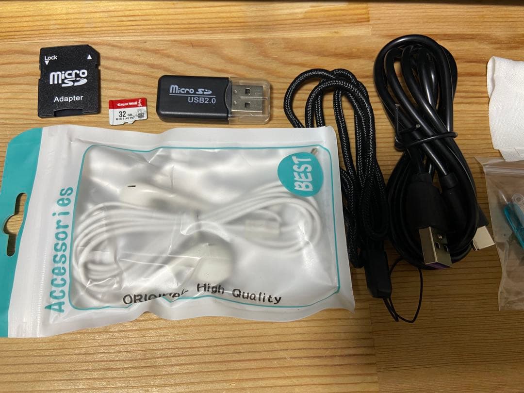 送料込み　デジタルカメラ コンパクト 6400万画素 デジカメ 4k