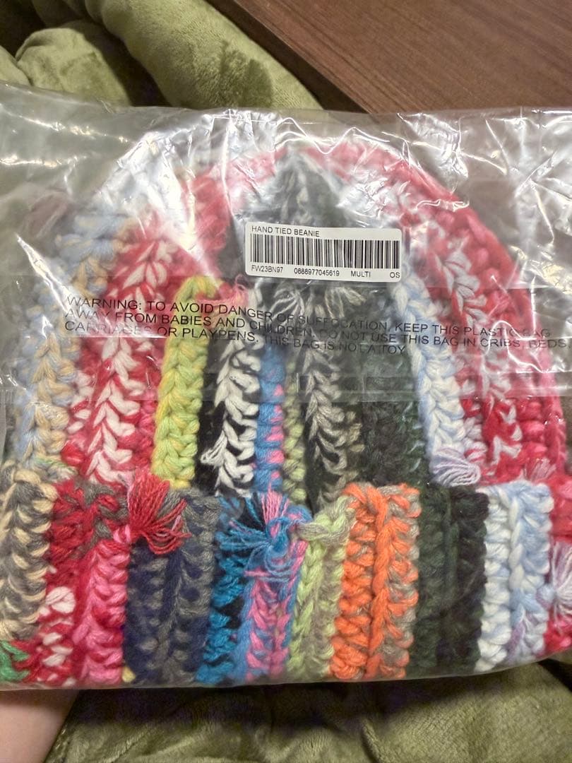 帽子 Supreme hand tied beanie multi