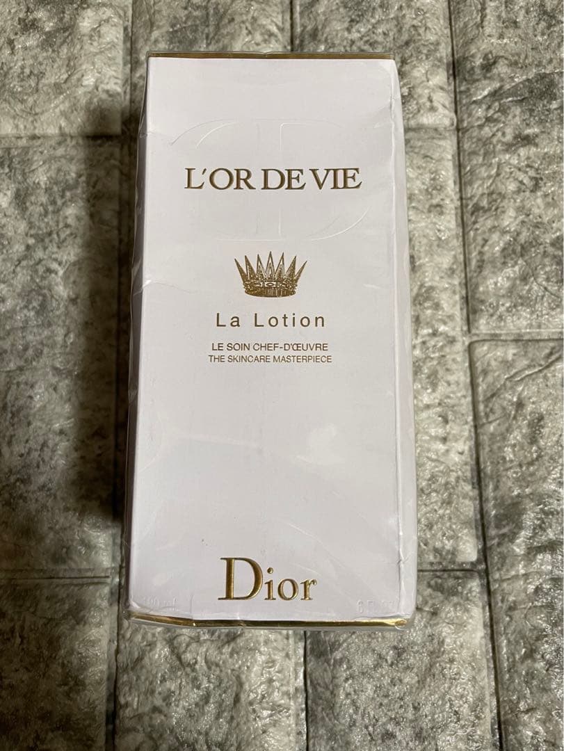 凹み有ります　ディオール オー・ド・ヴィ ラ ローション180ml