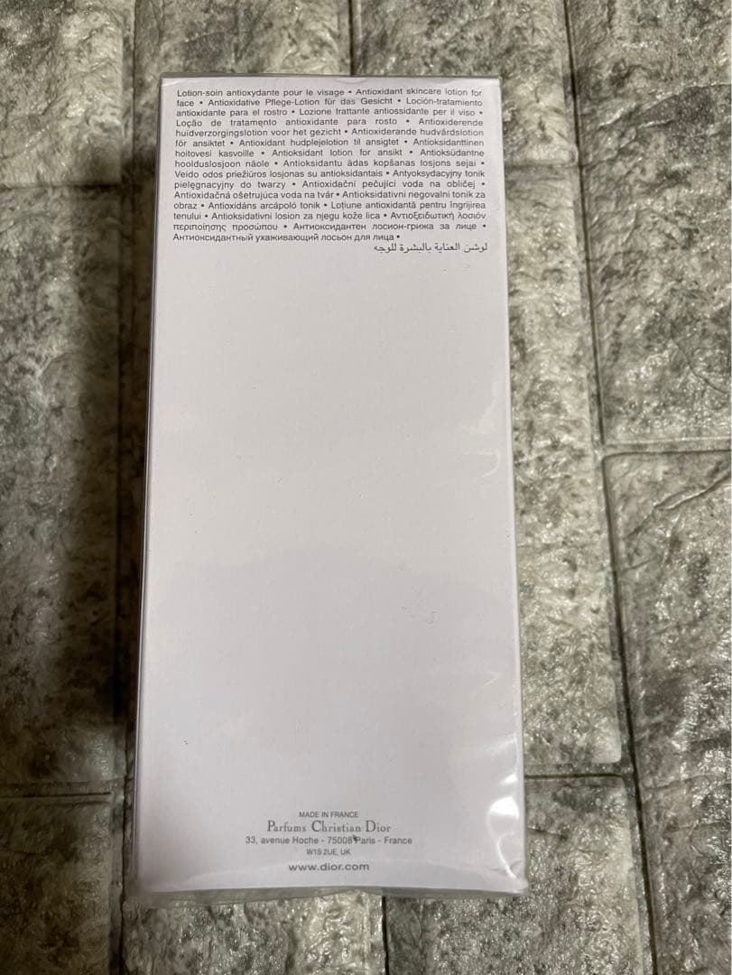 凹み有ります　ディオール オー・ド・ヴィ ラ ローション180ml