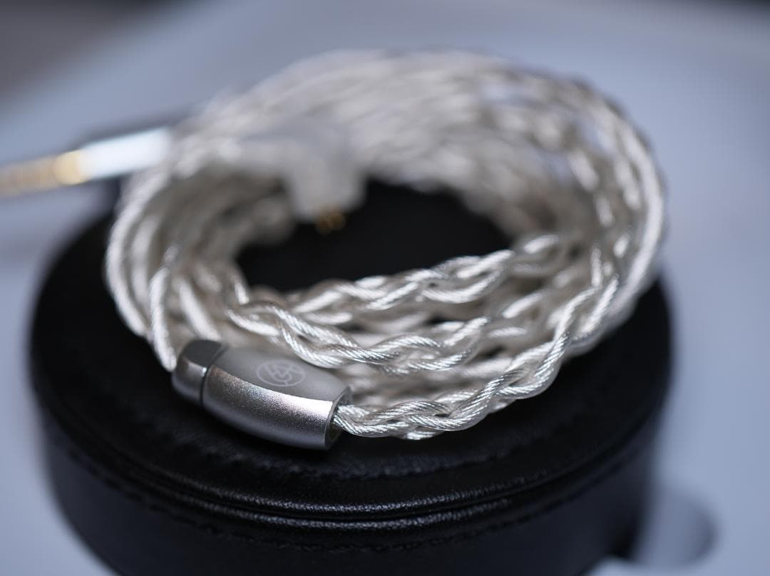 イヤホン 64audio Fourte Blanc