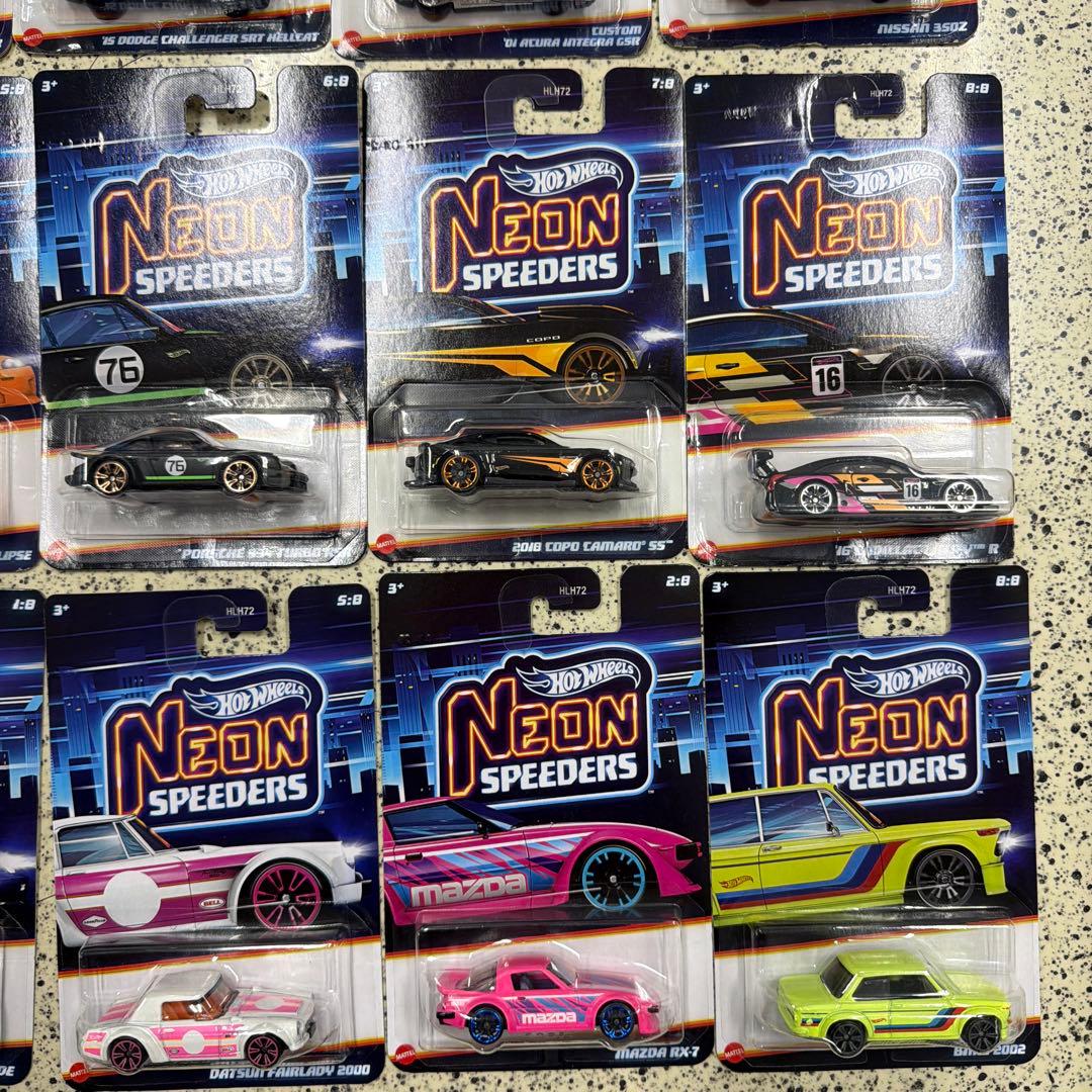 Hot Wheels Neon Speeders ミニカーセット 23台