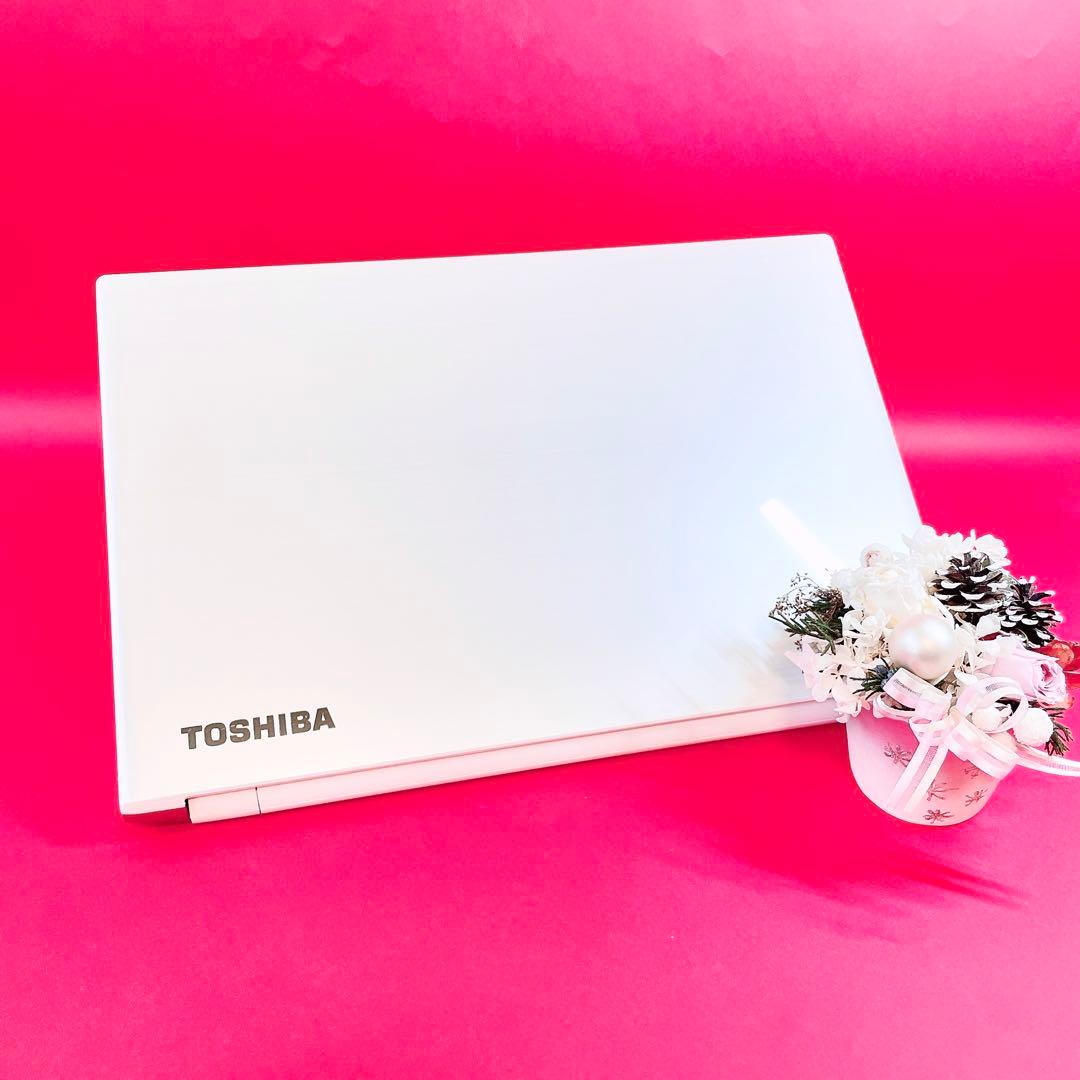 高性能Corei7✨️大容量1TB薄型ノートパソコン✨️可愛い白カメラ付きブルーレイ