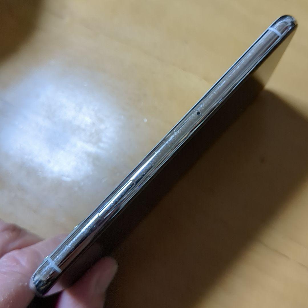 Apple iPhone 11 Pro 256GB シルバー 本体 ドット欠け有