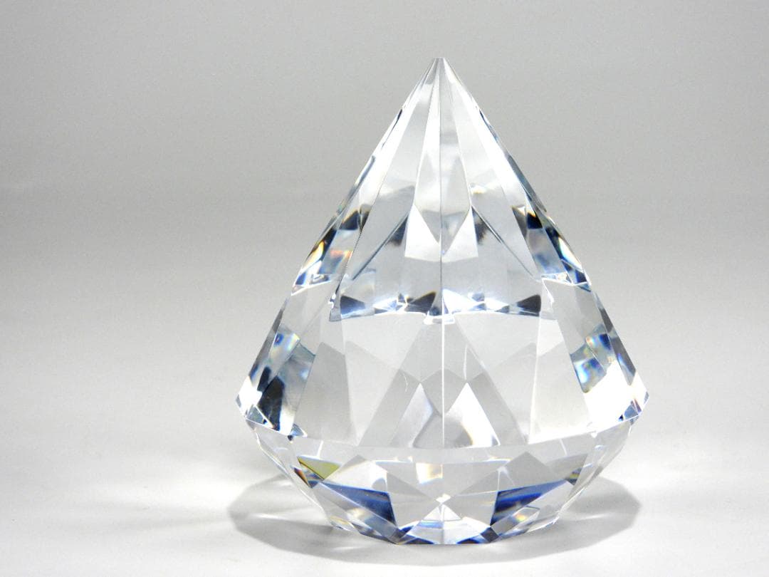 ティファニー　ダイヤモンドカットペーパーウェイト クリスタルガラス インテリア