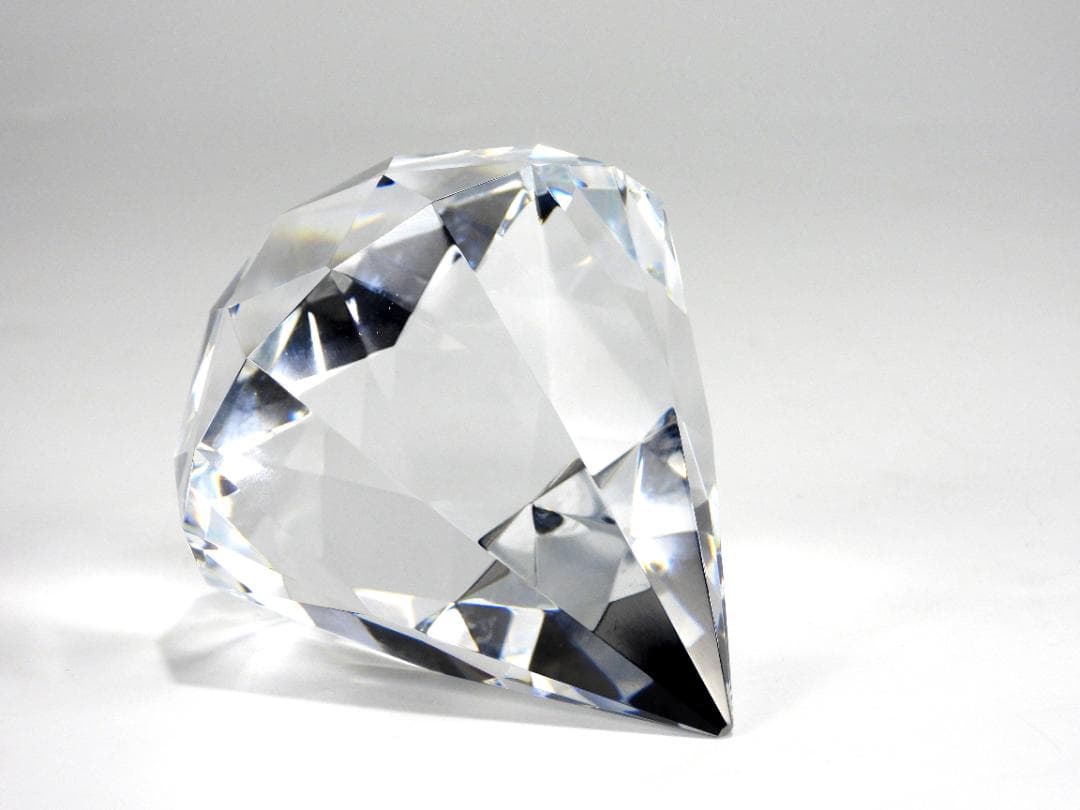 ティファニー　ダイヤモンドカットペーパーウェイト クリスタルガラス インテリア