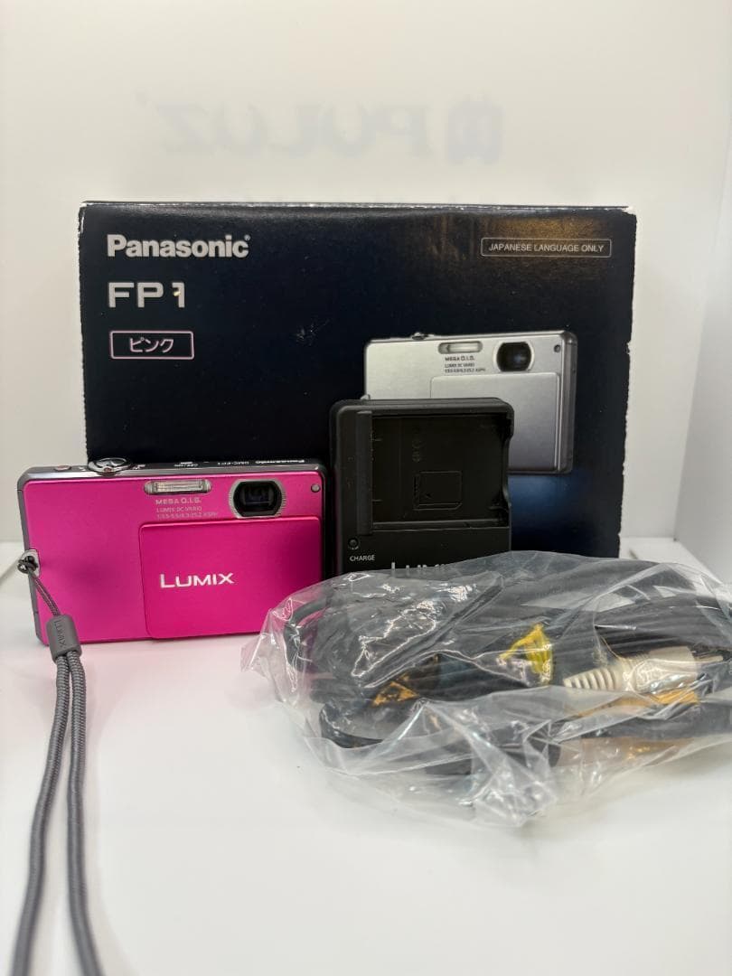 極上美品： Panasonic LUMIX DMC-FP1 ※動作確認済,充電器