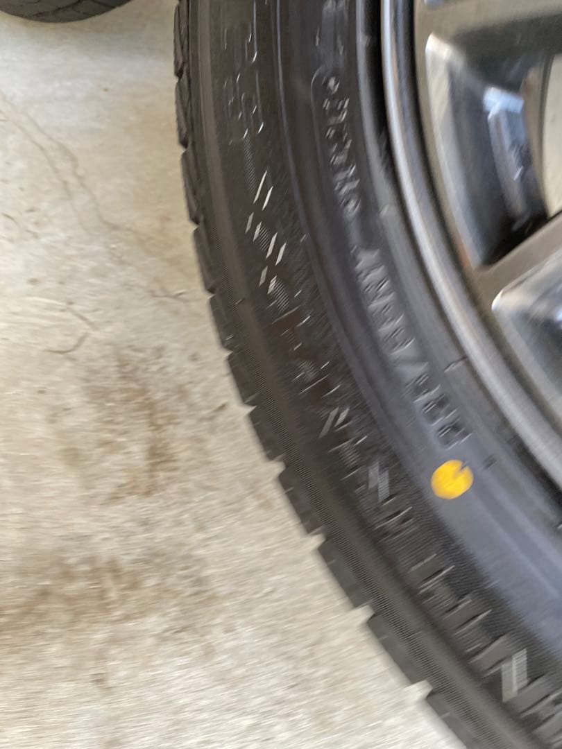 スタッドレスタイヤ4本　17インチ