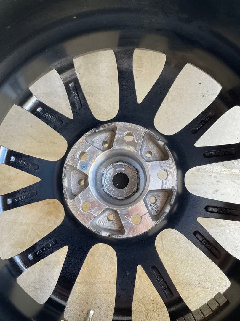 スタッドレスタイヤ4本　17インチ