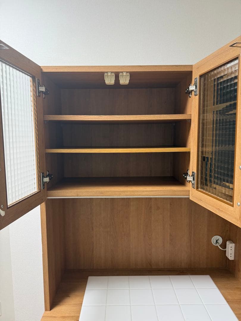 木目調 食器棚・キッチンカウンター
