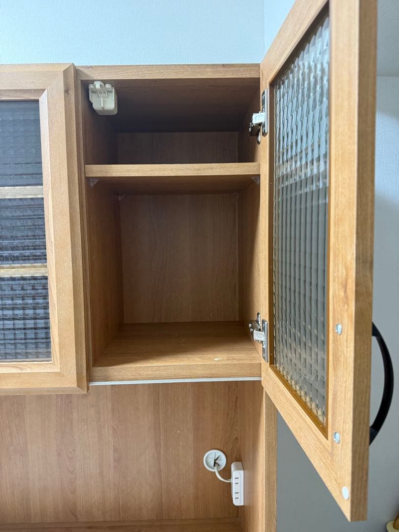 木目調 食器棚・キッチンカウンター