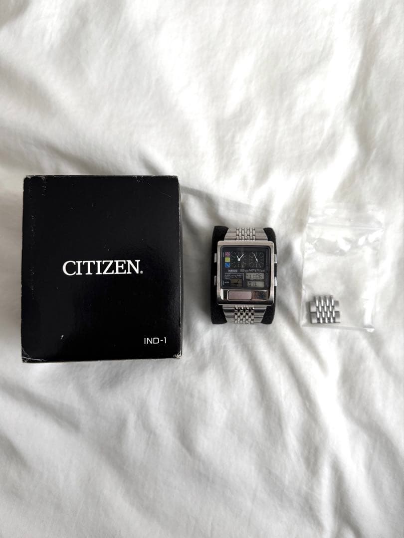 CITIZEN インディペンデント デジアナ 黒文字盤 腕時計