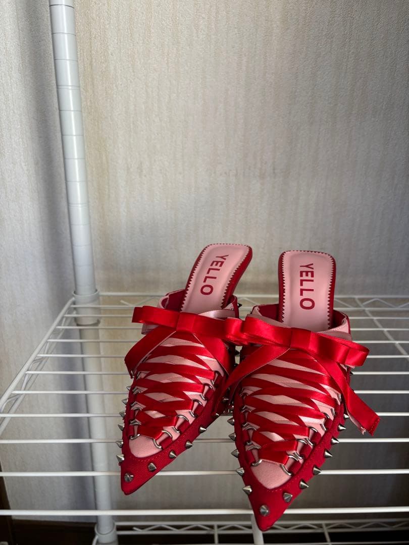 美品 YELLO スニーカーミュール ソックス付