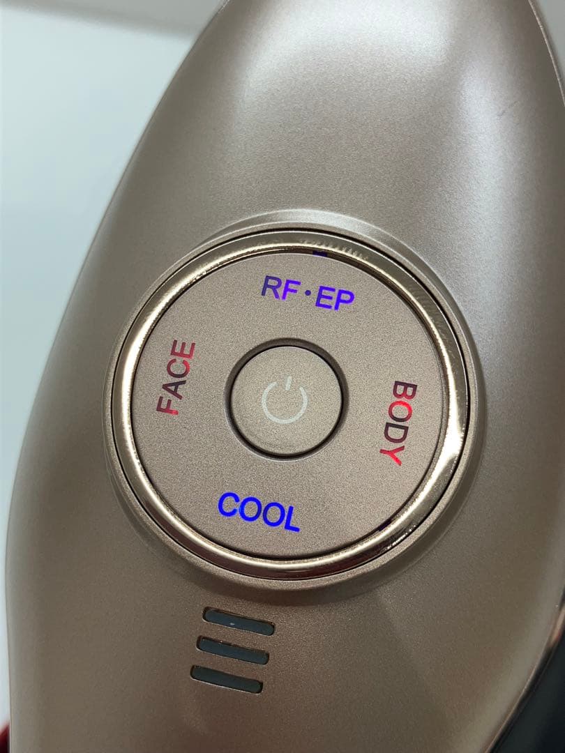 ME ラボンエクラ美顔器　IKKO プロデュース