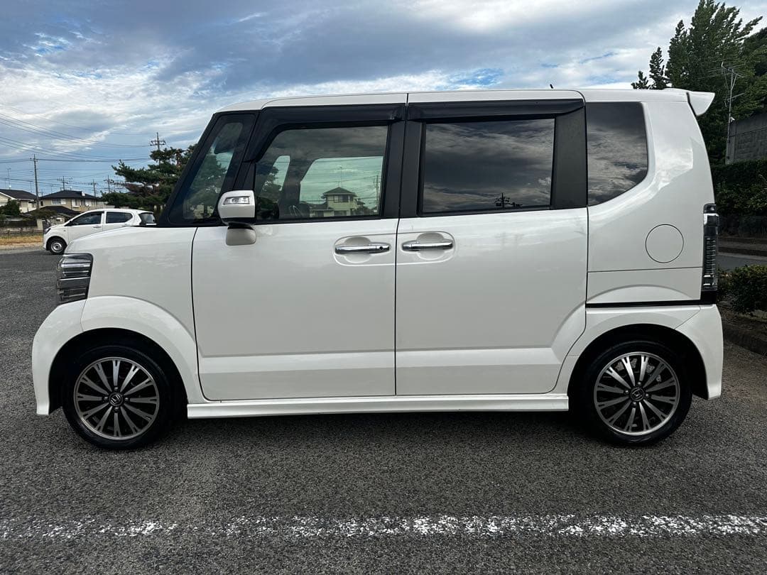 レスポワール専用N-BOXカスタム特別仕様車ターボSSパッケージ⭐️車検2年付き⭐️