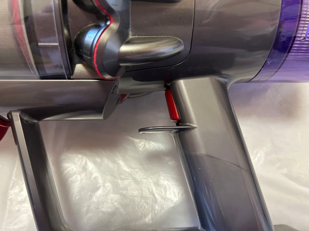 ジャンク品　ダイソン　掃除機 v11 fluffy+