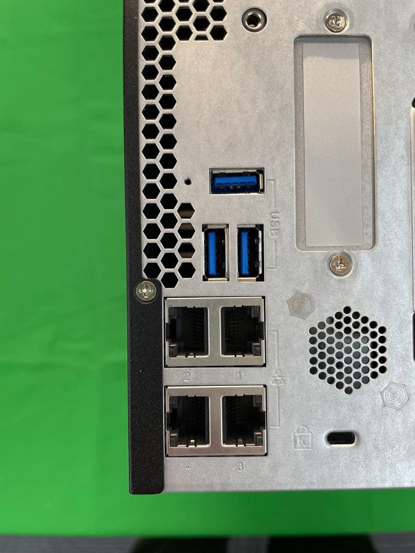 外付けハードディスク・ドライブ QNAP TS-473