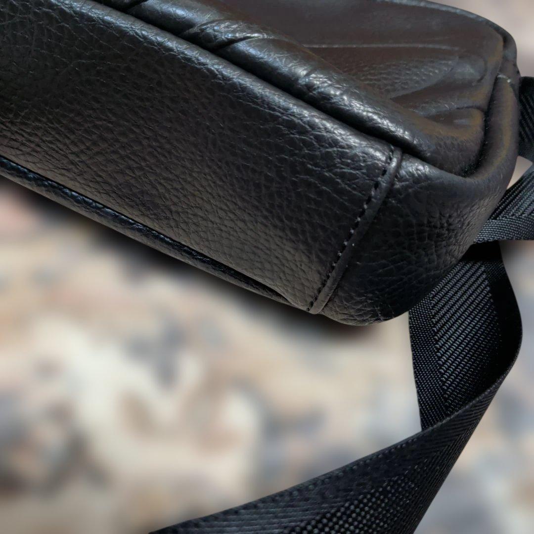 vivienne westwood ショルダーバッグ ハミルトン レザー