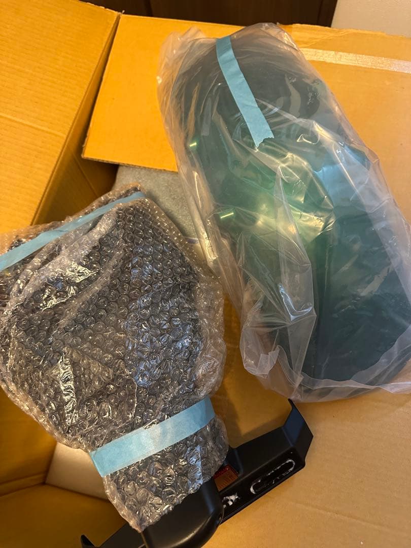 も*も様 Z650RS 初期型緑　新品外装　一台分