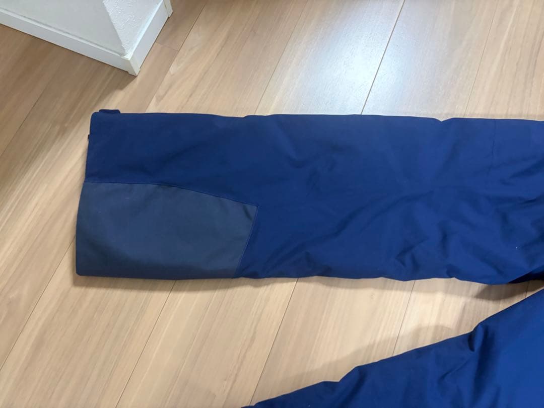 ★送料無料・超美品★お洒落　ゴールドウィン　スノーパンツ　スノーボード　スキー