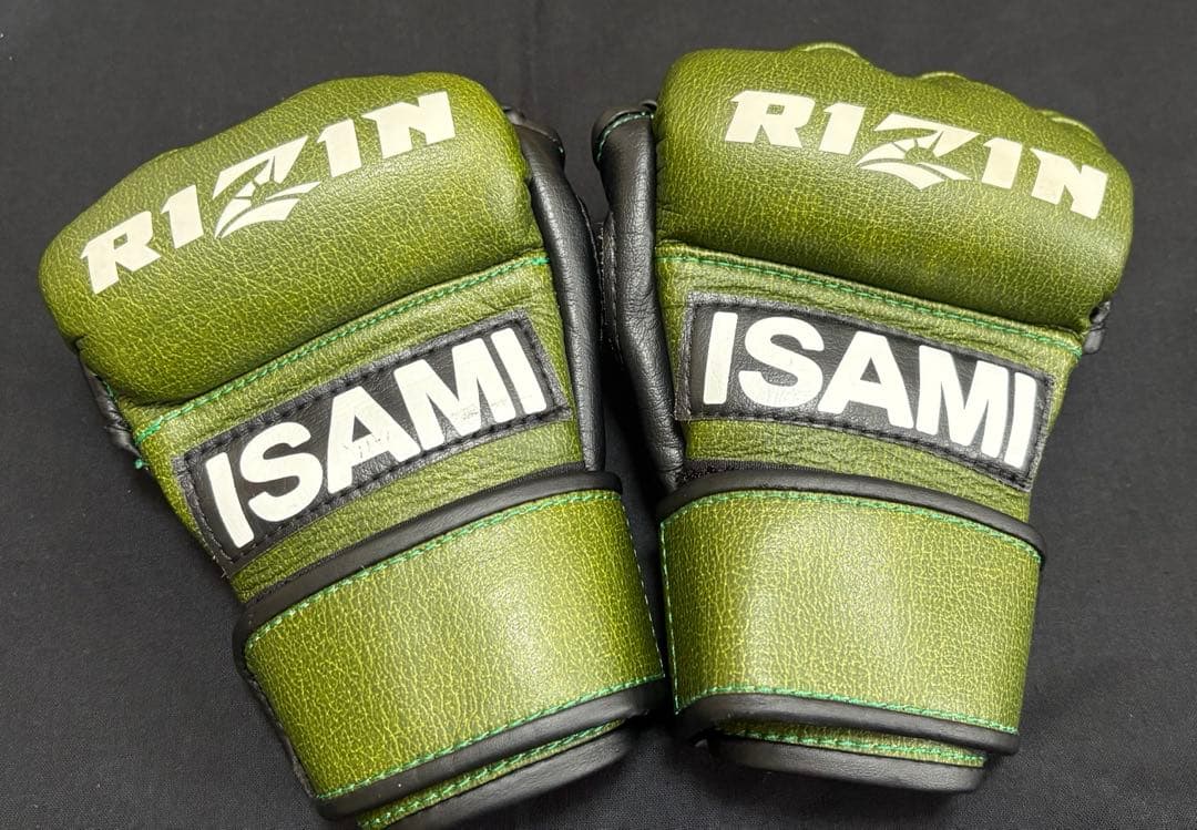 オープンフィンガーグローブ　rizin モデル　isami