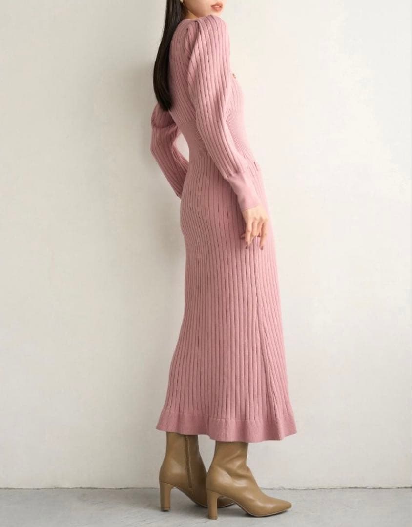 新品未使用　スナイデル　フロントボタンニットワンピース　ピンク