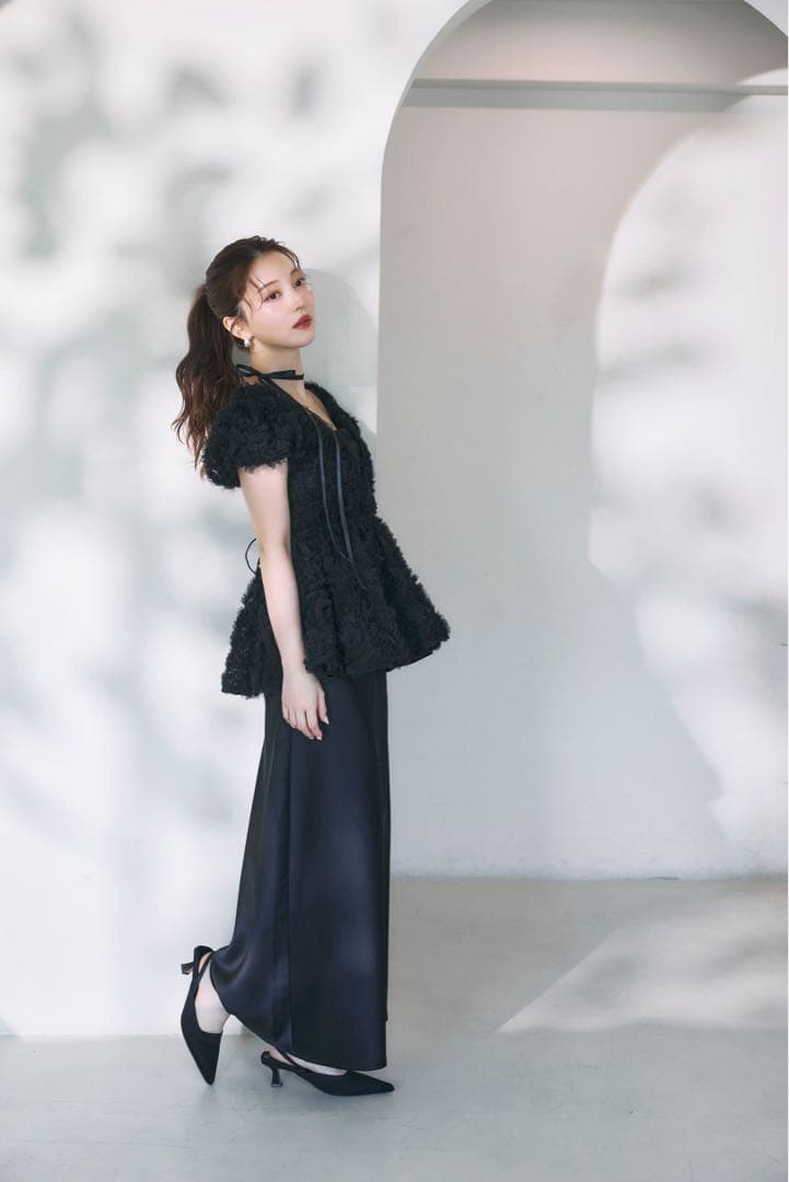 polaura フラワーぺプラムバックリボンチュニック ブラック