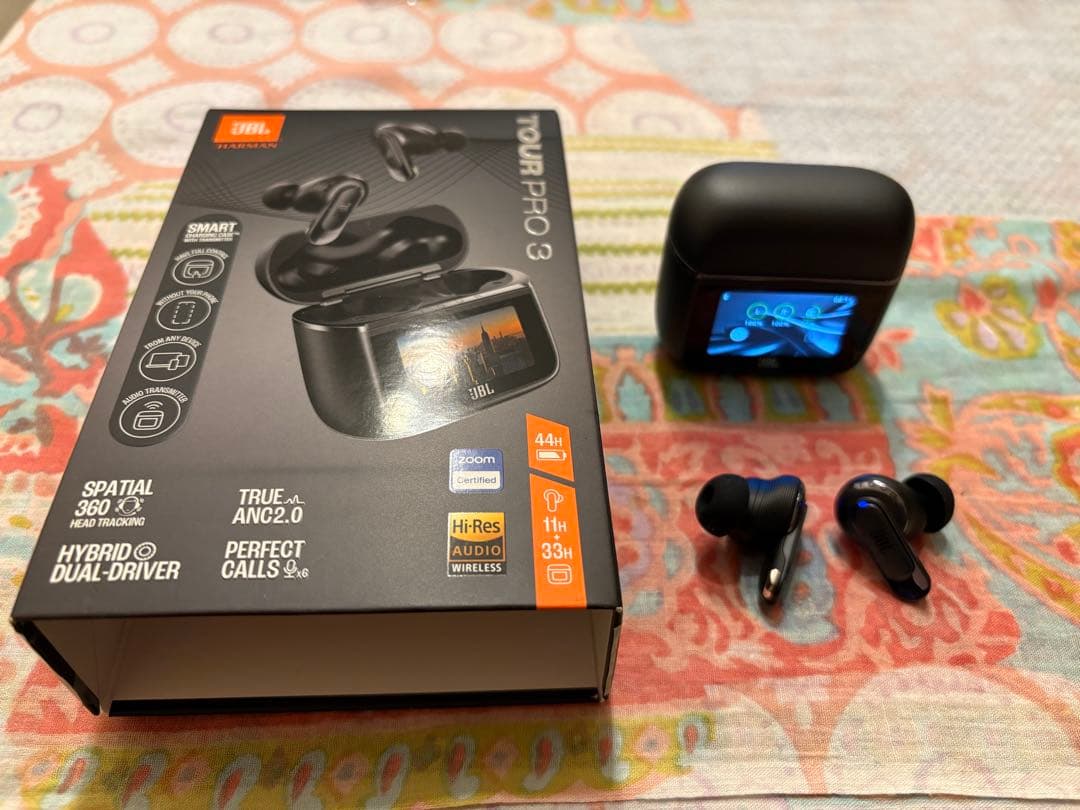 JBL TOUR PRO 3 ワイヤレスイヤホン（フルセット）