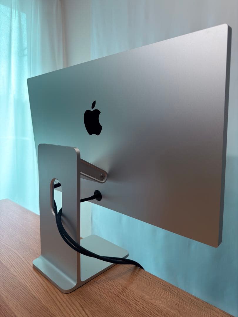 k*o様 Studio Display - 標準ガラス - 傾きと高さを調整でき