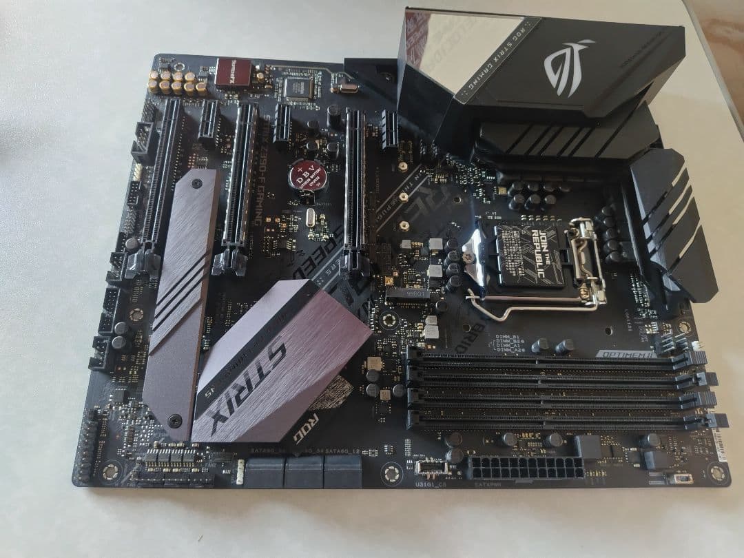 ASUS ROG STRIX Z390-F GAMING 本体、CPU他セット