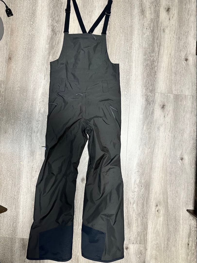 patagonia スキーウェア ブラック S ビブパンツ