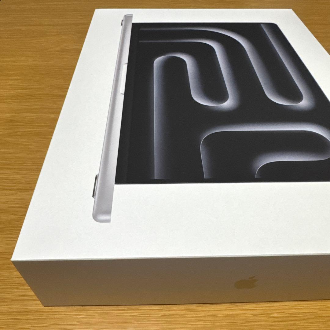 【Apple】MacBook Pro 14インチ M5 16GB 512GB