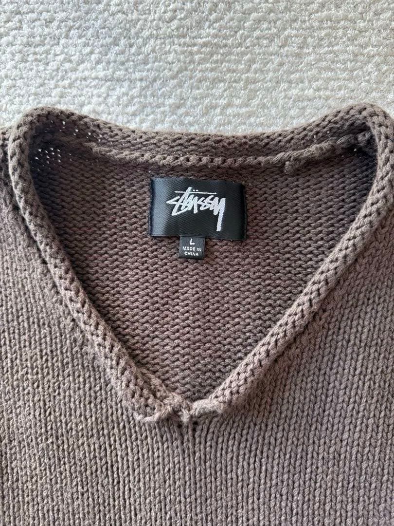 トップス Stussy Roll V Neck Logo Sweater Brown