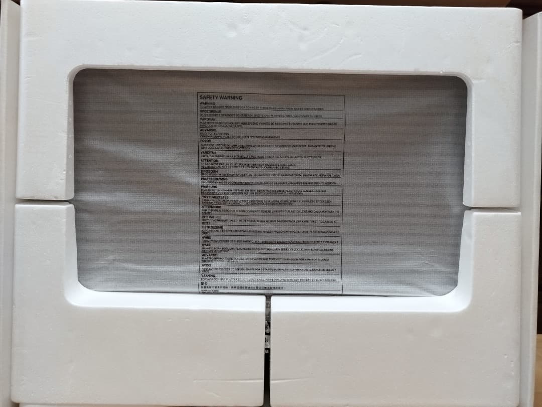 Apple iMac21.5インチ 4K Late2015(訳あり) おまけ付き