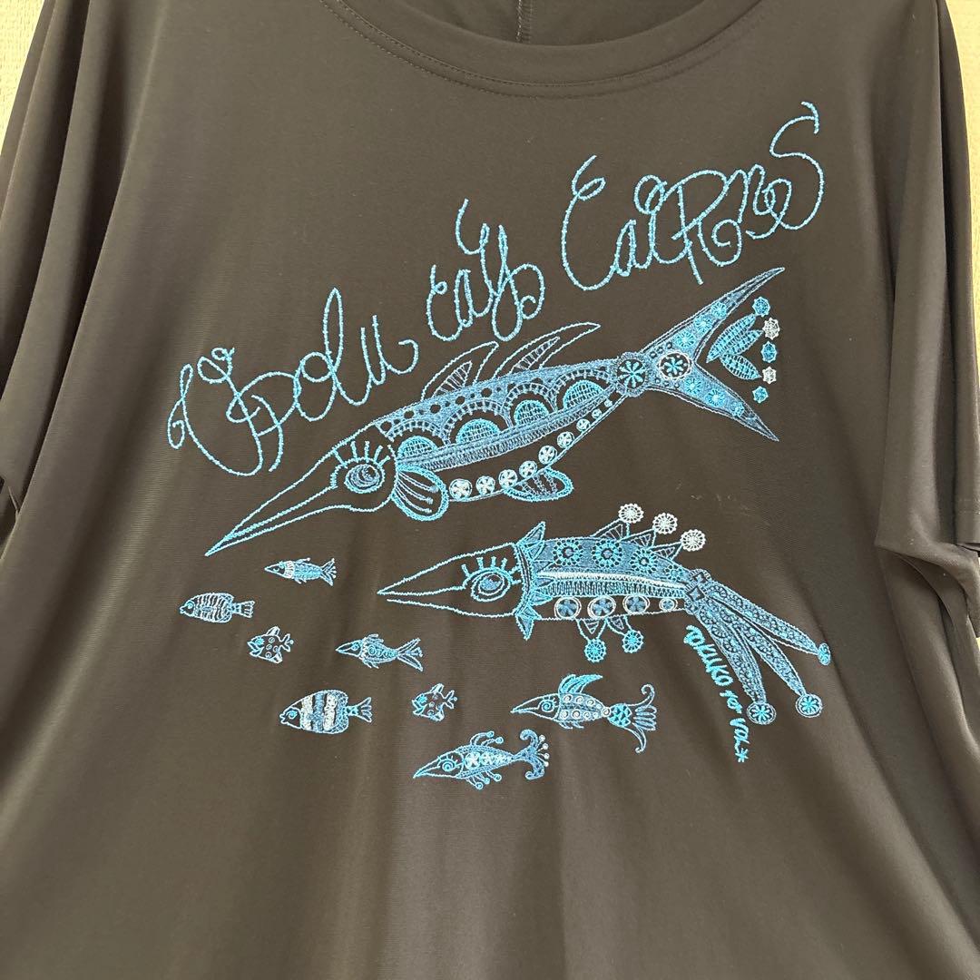 『未使用に近い』⭐️トクコプルミエヴォル⭐️黒地に魚刺繍ラグラン裾フリルチュニック❣️