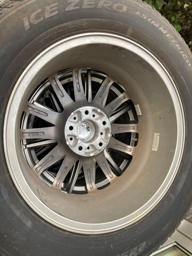 Pirelli 225/65 R17 タイヤ・ホイールセット