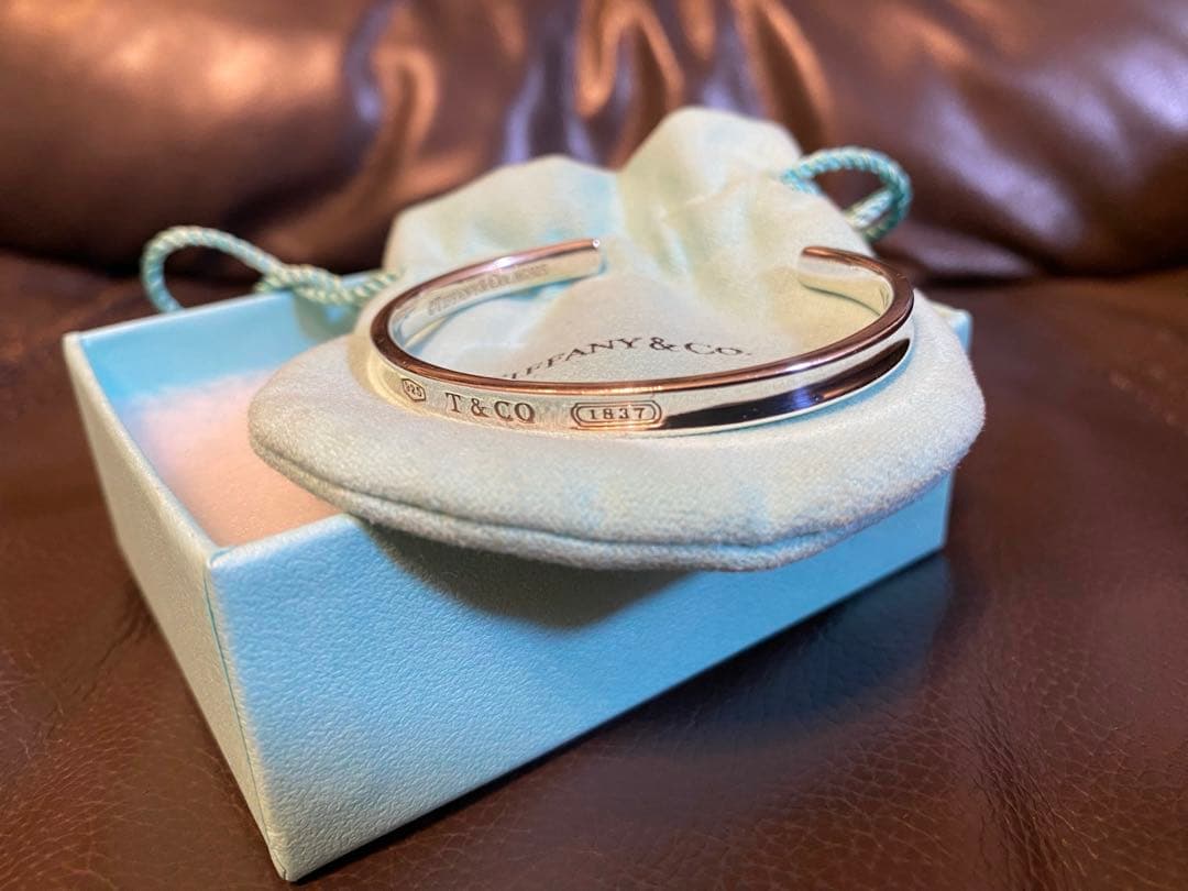 みんちゃん専用【確実正規品】ティファニー Tiffany カフ ナロー バングル