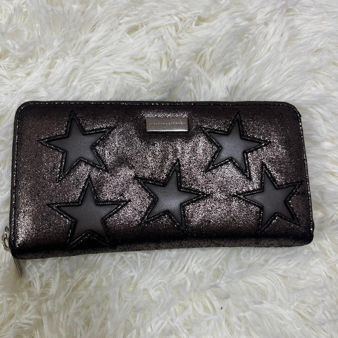 【新品】✨STELLA McCARTNEY ✨星柄エンボス 長財布