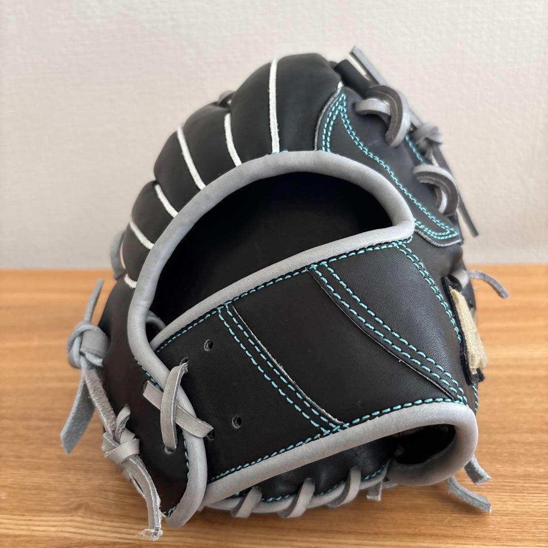 キ*ー様 アトムズ　ATOMS　軟式用グラブ　内野手　グローブ　定価38,500