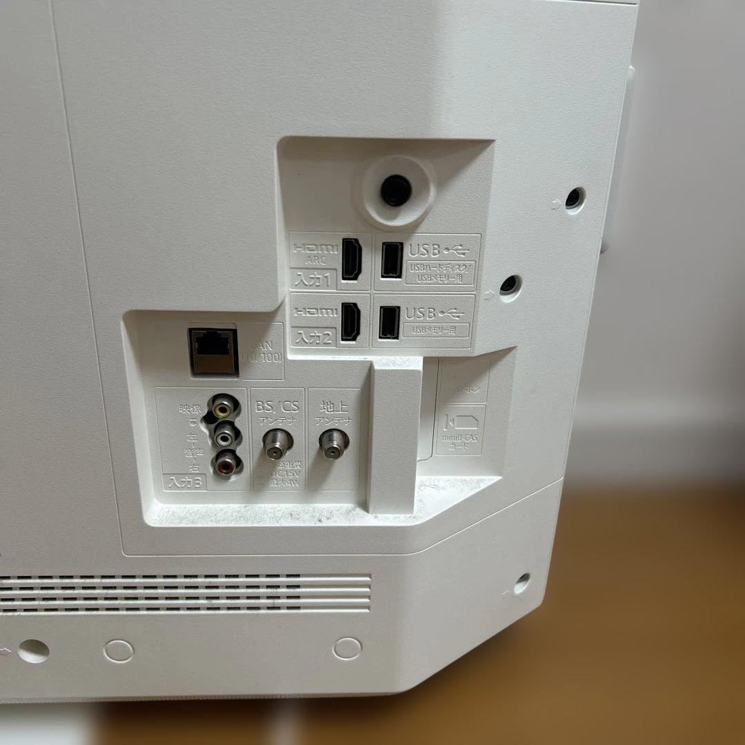 SHARP 32インチ液晶テレビ 2T-C32DE HDMIケーブル2本付き！