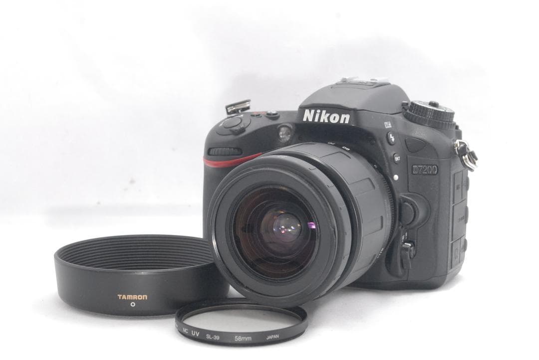 届いてすぐ使える✨Nikon D7200 デジタル一眼レフ レンズ付き　標準