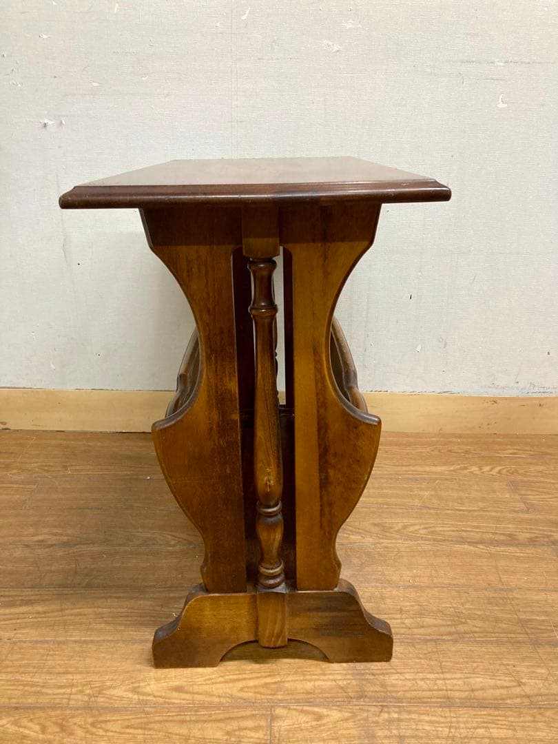 管167☆カリモク☆オールドカリモク☆サイドテーブル☆マガジンラック