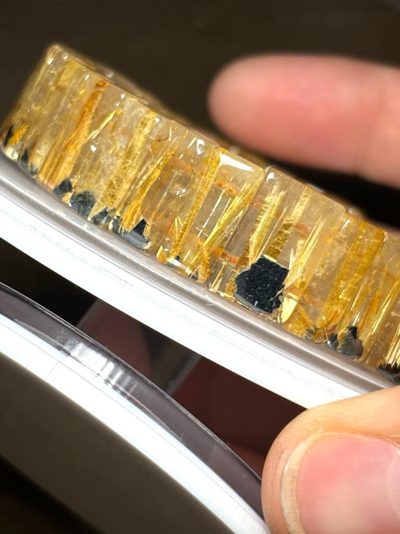 【新入荷】太陽放射タイチンルチルバングル（新品未使用）金運最強！ゴールド太針