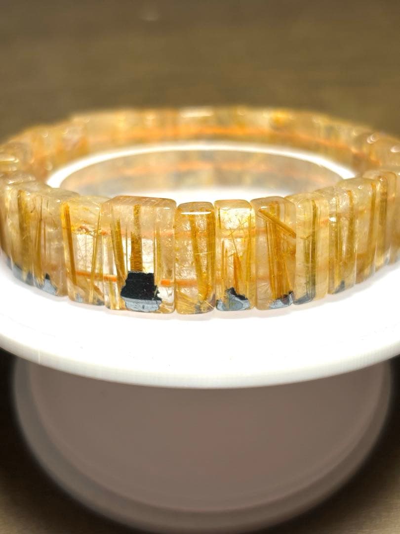 【新入荷】太陽放射タイチンルチルバングル（新品未使用）金運最強！ゴールド太針