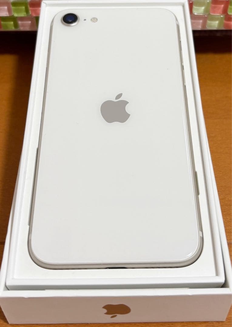 ＊美品＊iPhone SE 第3世代 64GB
