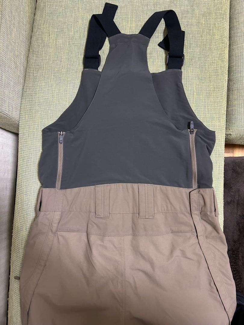 マウンテンハードウェア　ファイアフォールビブ　Sサイズ