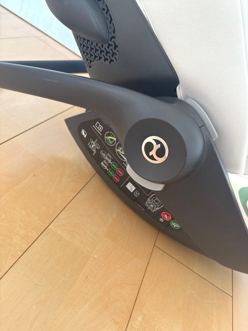 T*J様 【美品】サイベックス クラウドGi-Size シーシェルベージュ