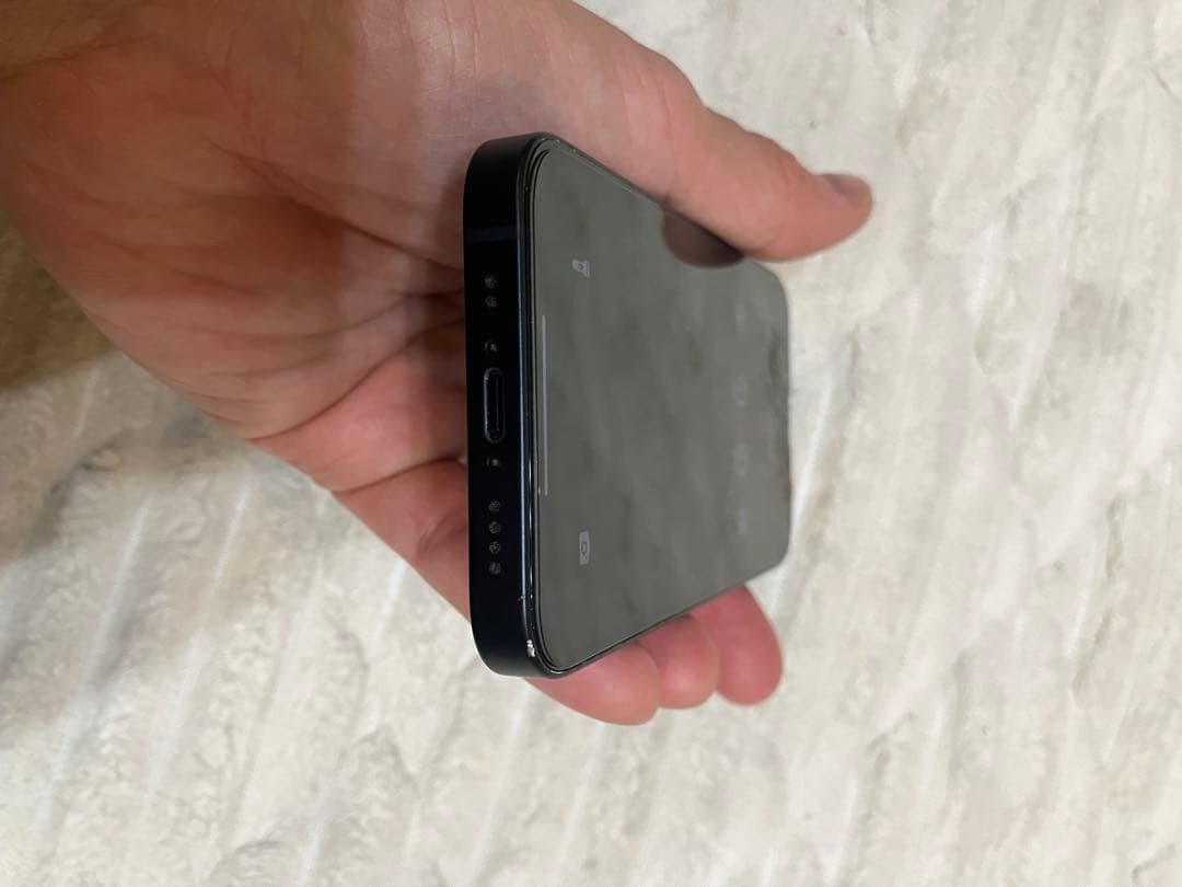 バッテリー100% iPhone13mini SIMフリー