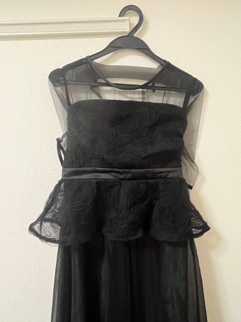 ブラックペプラムパーティードレス