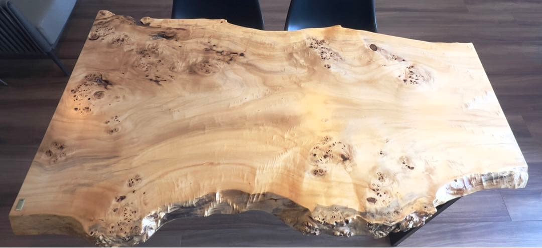 アトリエ木馬ブランド　一枚板ダイニングテーブル　W1400×D800×H700